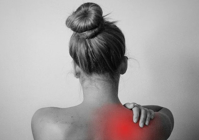 chiropractor marietta georgia back pain woman neck upper back